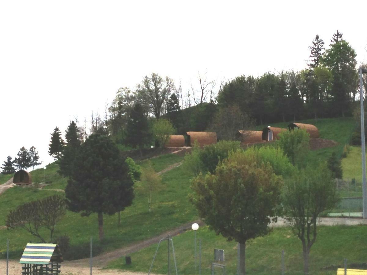 La Colline Aux Holiday home